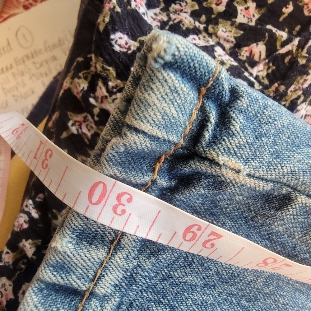 Vintage Bongo low rise button fly flare jeans - Picture 8 of 13